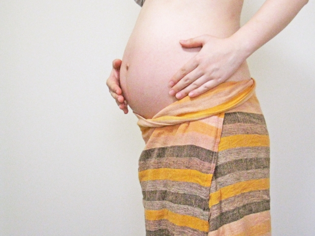 妊娠中に脱毛クリームは使えるの？妊娠中のムダ毛ケア対策